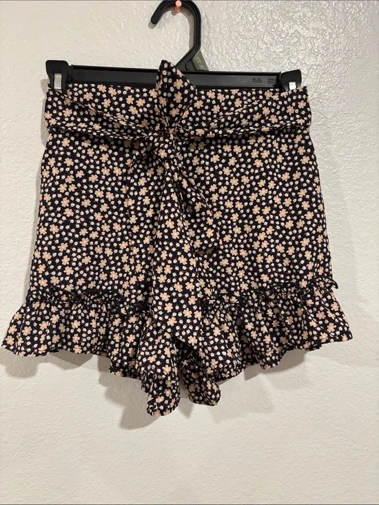Altar'd State Black and Cream Floral Ruffle Shorts