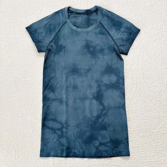 Lululemon Swiftly Tech Short Sleeve Tee Shirt 2.0, Marble Dye Blue Sz 4