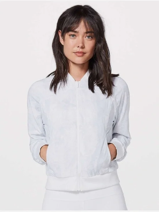 Lululemon Bomb Around Reversible Jacket White/Grey