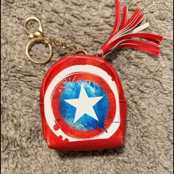 Red Star Captain America Shield Kids Keychain Pouch