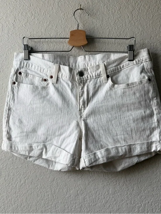 Levi's White Denim Roll-Hem‎ Women's Shorts