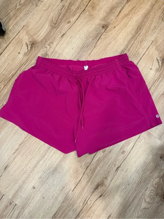 Lululemon Court Rival High-Rise Short 3
