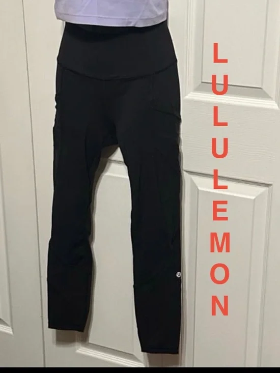 Lululemon |  Black High-Rise Athletic Leggings w/ Mesh Panels - Women’s 4