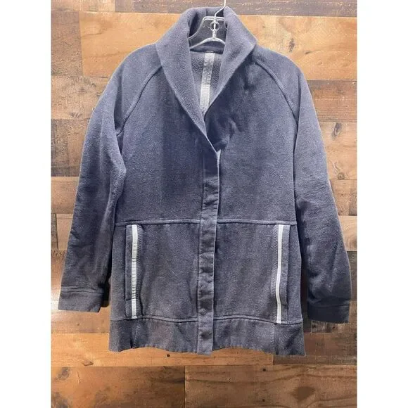 Lululemon‎ Women's Button Up Jacket Size 6