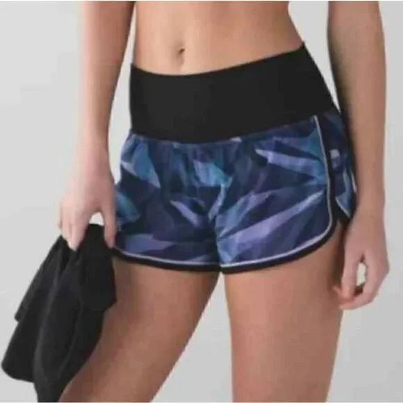 Lululemon drop it low shorts pretty prism 4