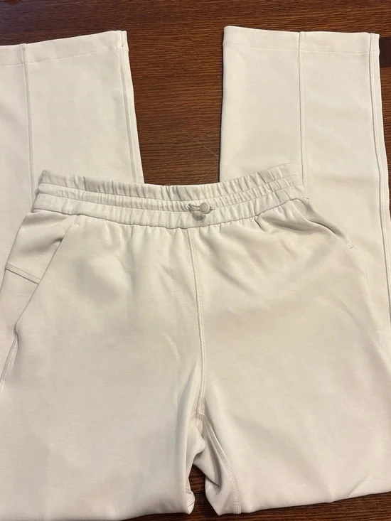 lululemon athletica Wide Leg Pants in Off-White/Cream