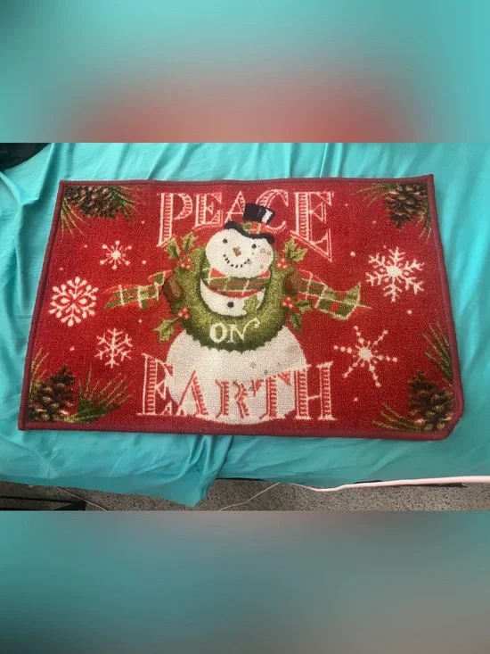 Holiday 'Peace on Earth' Red Snowman Doormat