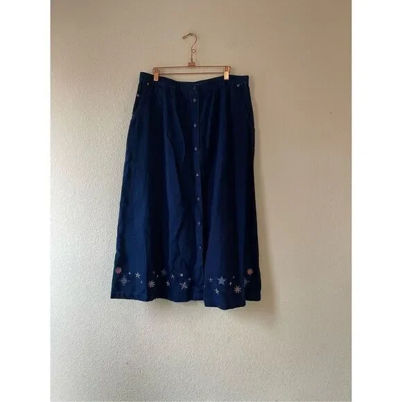 Vintage denim button front‎ midi skirt with star embroidery