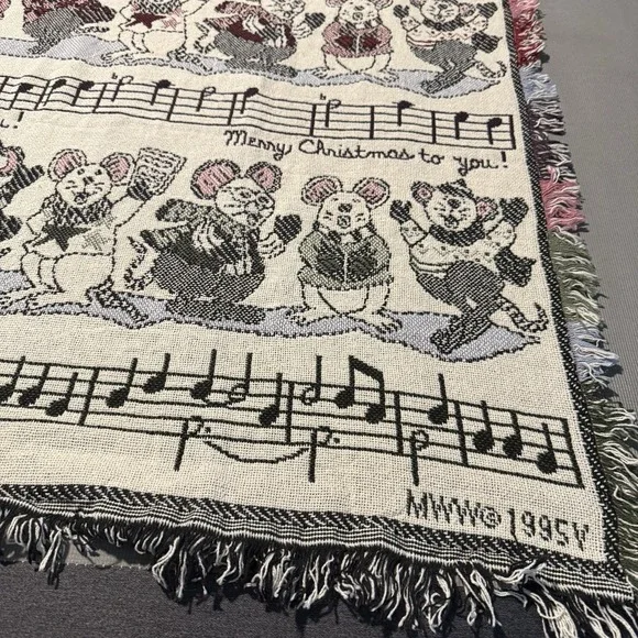 Merry Christmas To You Singing Mice Tapestry Throw Blanket 64 x 46‎ MWW Fringed