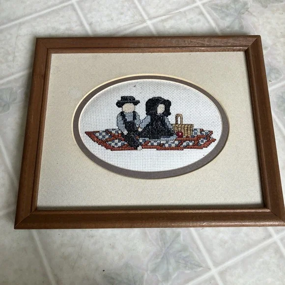 Vintage Hand Cross‎ Stitch Amish boy and girl doll picnic blanket Wood Frame