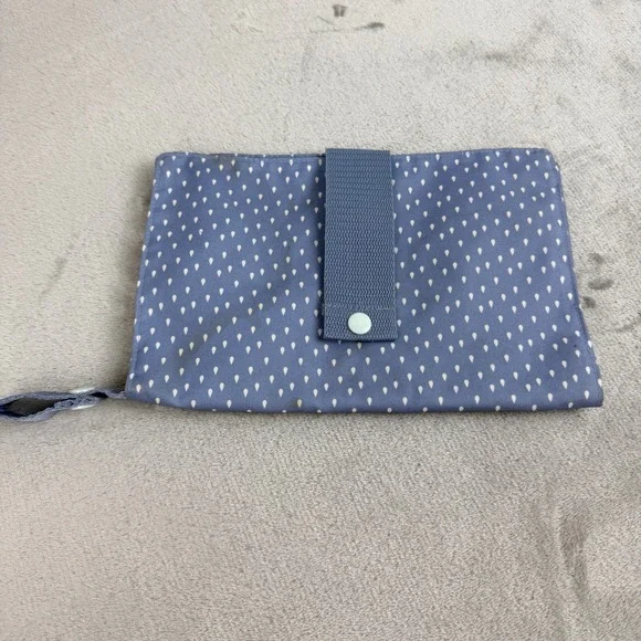 Blue and White Raindrop Pattern Diaper Clutch and‎ Wipes Case