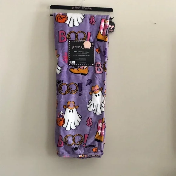 Purple Halloween Western Ghost Print Throw Blanket