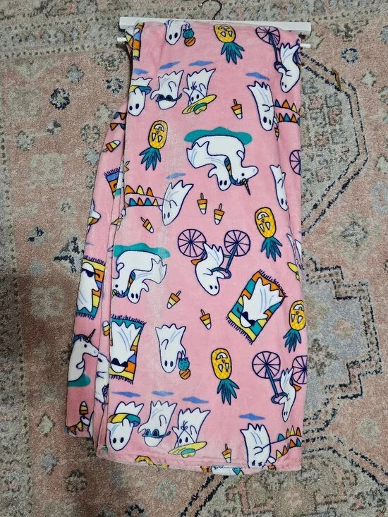 Isaac Mizrahi New York Oversized Plush Throw Blanket 60x70 - Pink Halloween
