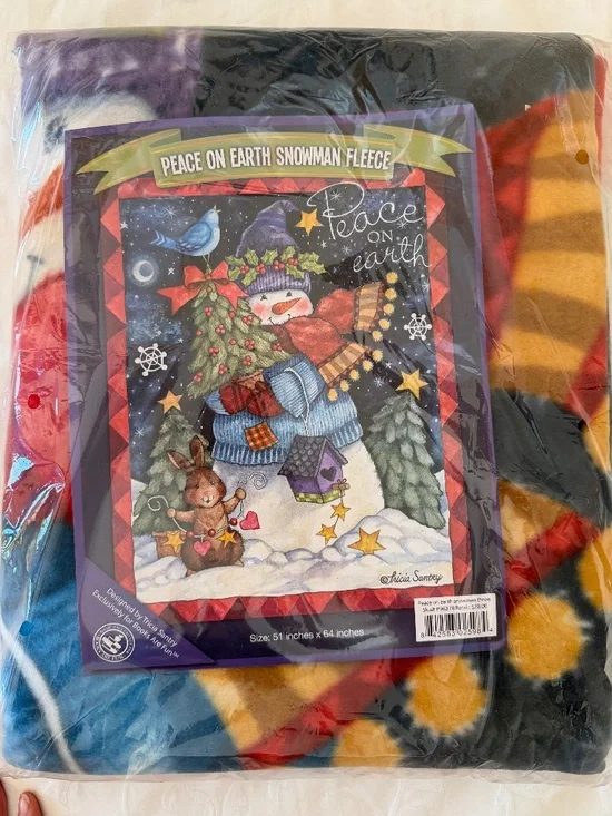 NWT Tricia Santry Peace on Earth Snowman Fleece Throw Blanket 51x64