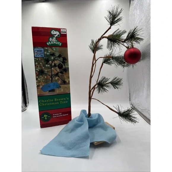 Peanuts Charlie Brown's Christmas Tree 18