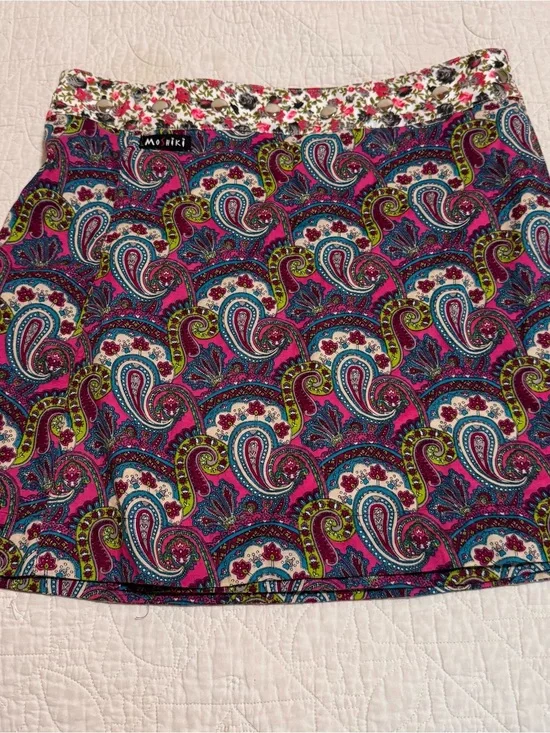 Moshiki Pink Paisley Stretch Mini Skirt one size snap closure