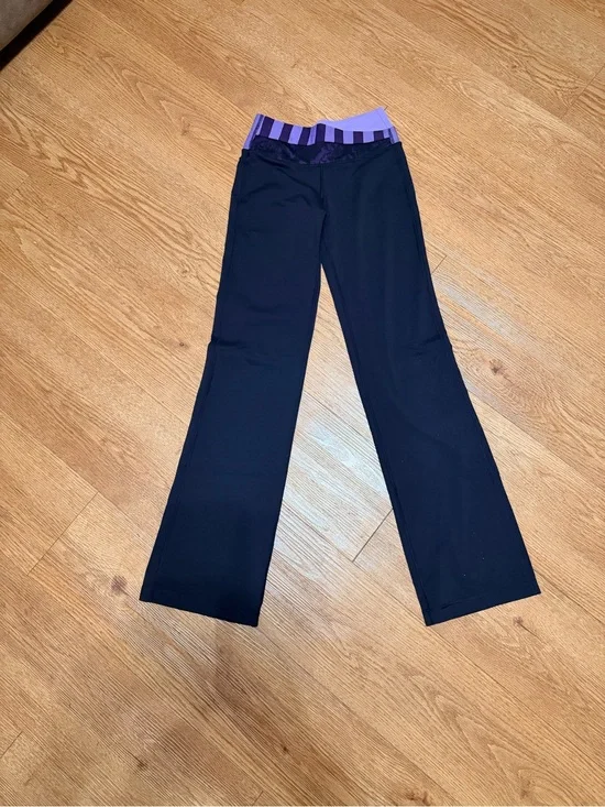 Lululemon Women’s Flare Leggings with Purple Waistband