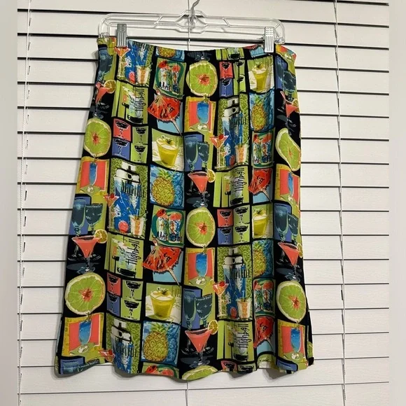 🛍️multi color weekend skirt with elastic waist size medium