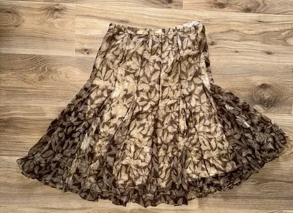 Lafayette 148 New York brown floral 100% silk skirt - size 10