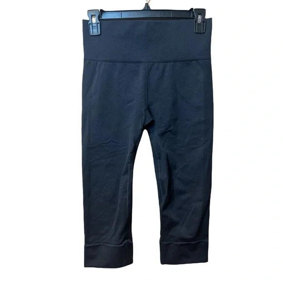 Lululemon Charcoal Grey Seamlessly Street Activewear Bottoms