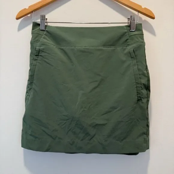 Athleta Brooklyn Skort Women’s 4  Green Pull On Pockets Golf Activewear Pockets