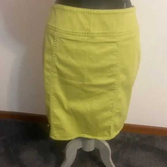Chaus Lime Green Mini skirt, size 12