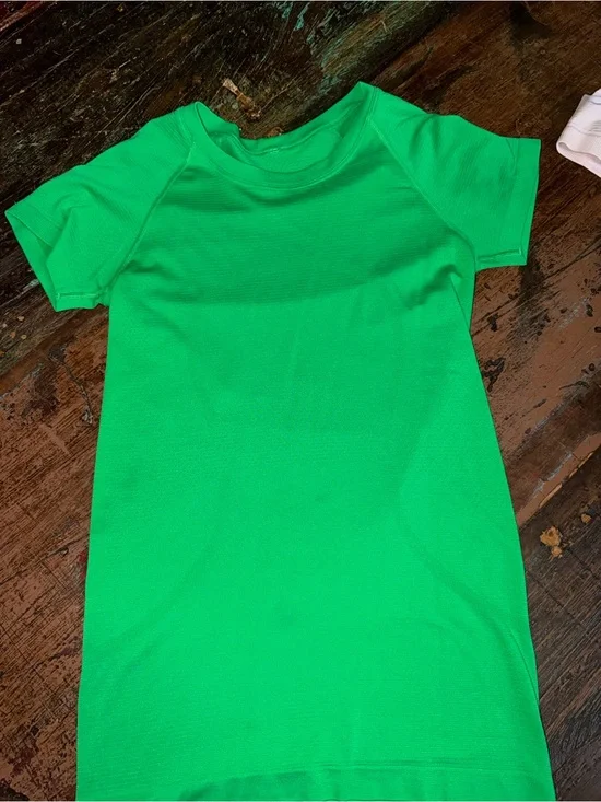 lululemon athletica Green Swiftly Size 4