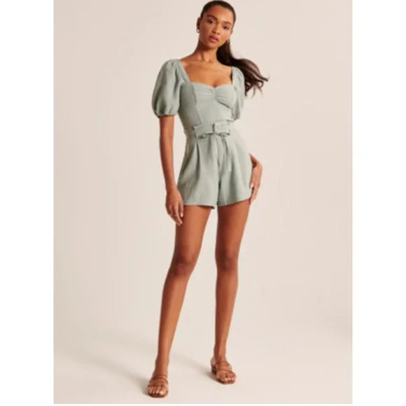 Abercrombie and Fitch Linen Blend Short‎ Sleeve Top and Shorts Set Sage Green