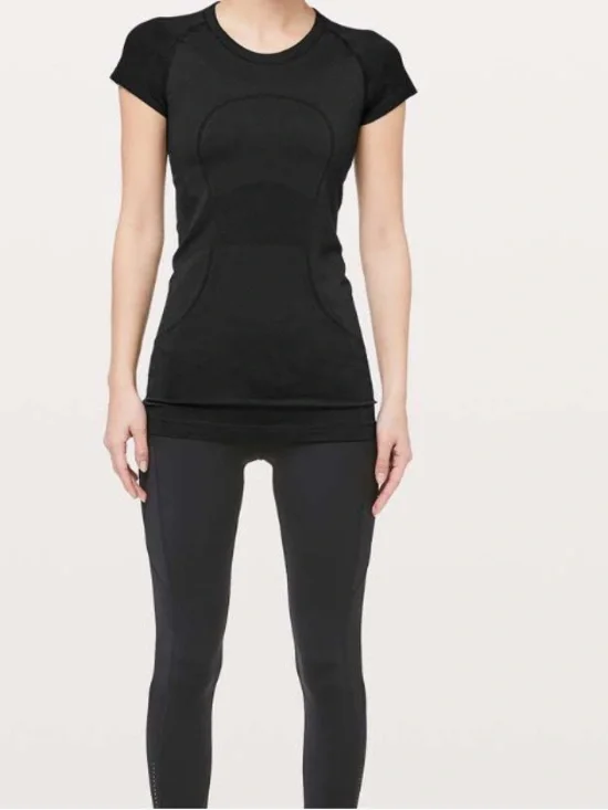 lululemon athletica swiftly tech Black Short Sleeve Top size 8