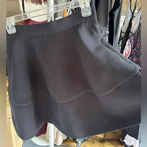 H&M Flare skirt with Pockets Heavy perfect for winter with nice boots and tights