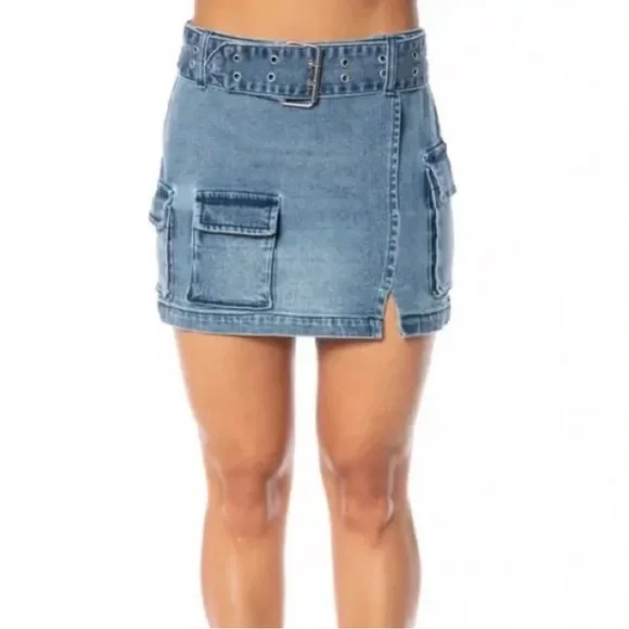 Juicy Couture Denim Cargo Mini Skirt - Size 32 Utility Pockets Y2K Style NWT