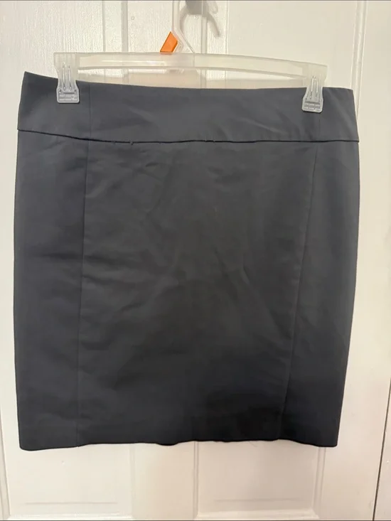 Apt. 9 Gray Pencil Skirt