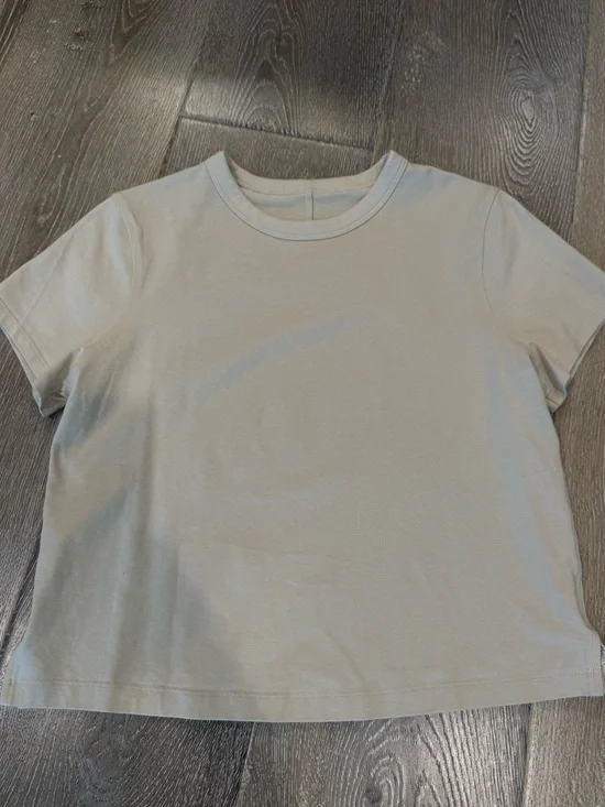 Lululemon baby tee, cream