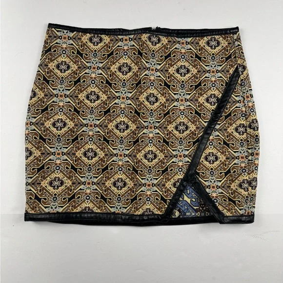 Express Black and Brown Patterned min skirt size 8