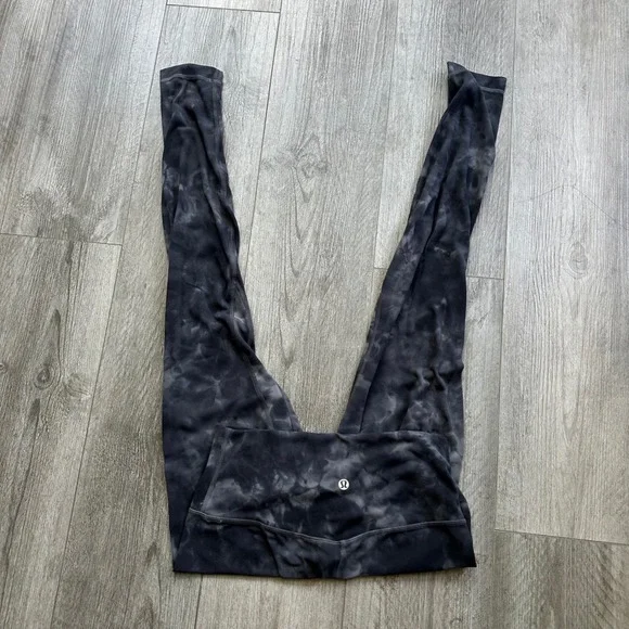 Lululemon Black Tie Dye Align Leggings 6 28