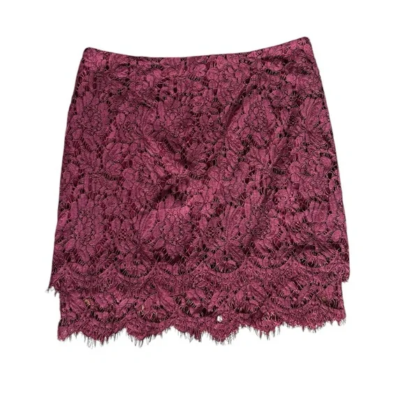 Lulu's | Women’s Burgundy Lace Two Tier Back Zip/Clasp Fringe Mini Skirt Size M