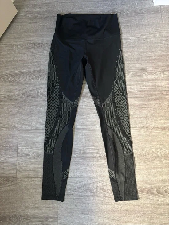 Lululemon High-Waist Black Panel Leggings