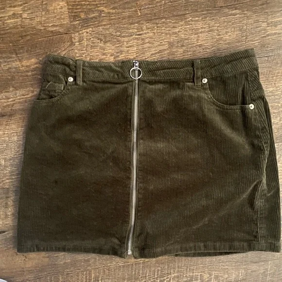 Love Tree Dark Green Corduroy Mini Skirt
