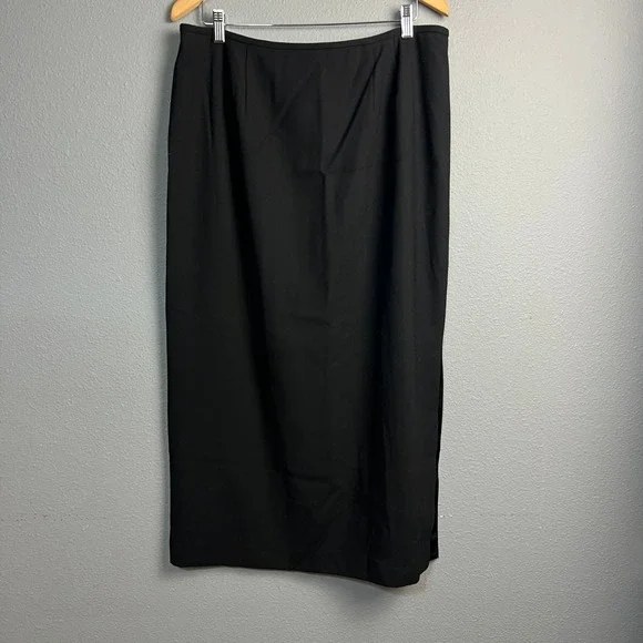 Dress Barn Black Midi Skirt Women's Size 16 Career Pencil Slit Lined Closet‎