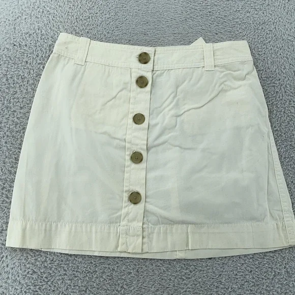 J.Crew Mini Skirt Womens 4 White Button Front Cotton Belt Loops Back Welt Casual