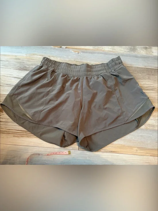 lululemon athletica women's athletic shorts in olive, high rise 4”