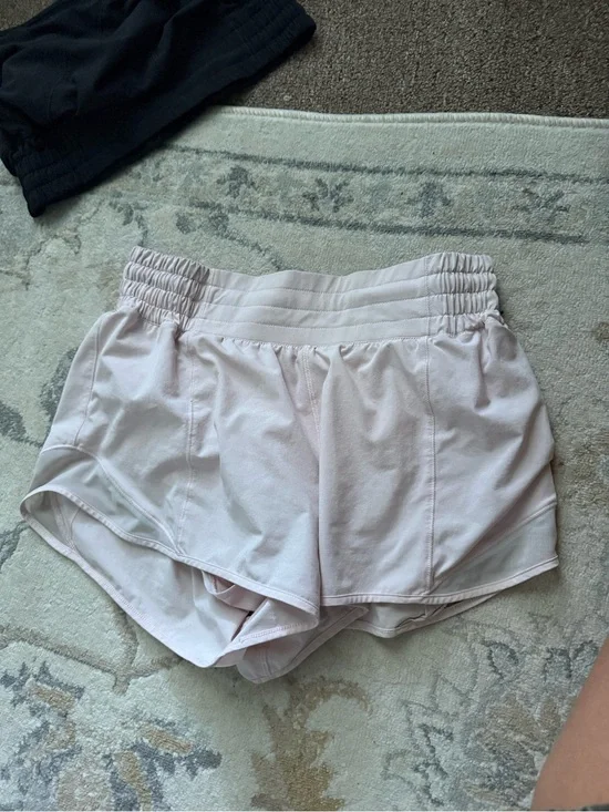 Lululemon hotty hot shorts