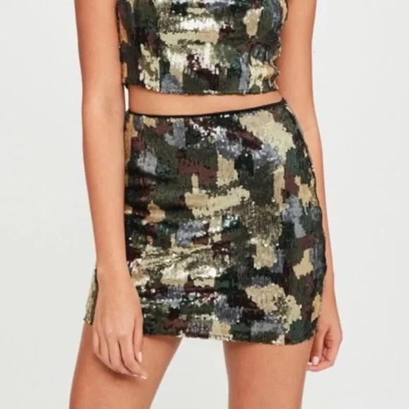 Missguided‎ x Carli Bybel Sequins Camo Mini Skirt