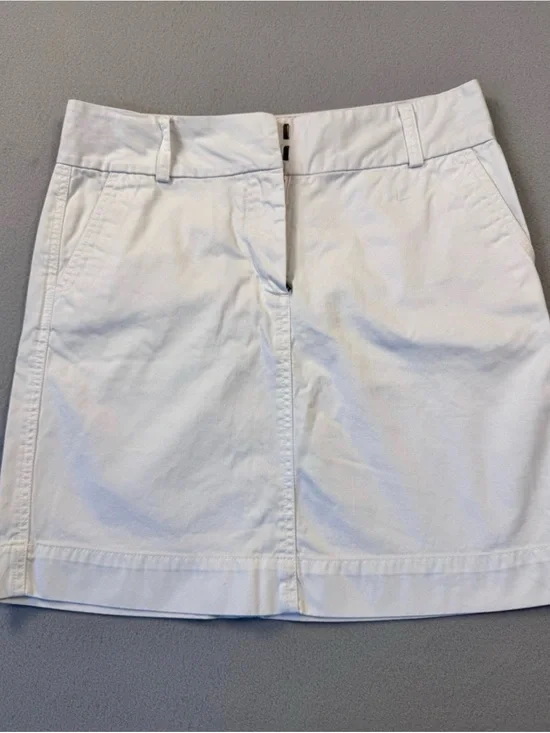 Vineyard Vines White Skirt with Pink Whale-Print Waistband
