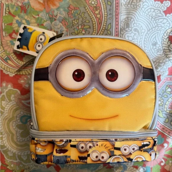 Minions Yellow Kids Lunch Bag Great for camp or school NWT