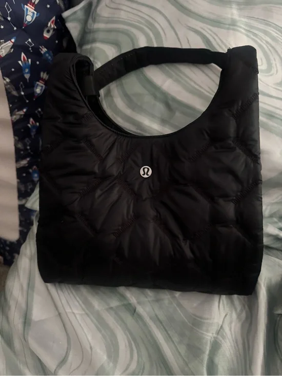 lululemon athletica Black Quilted Puffer Shoulder Bag