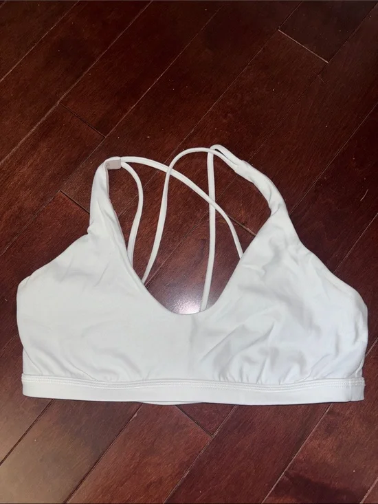 White Strappy lululemon sport bra