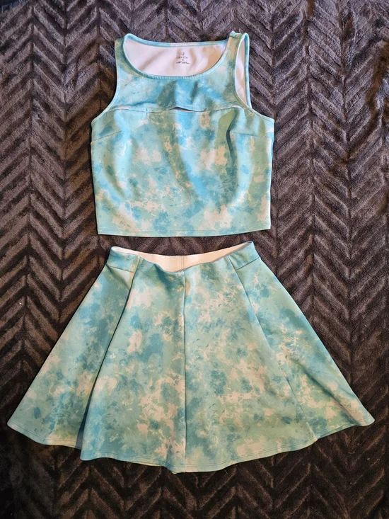 💙 Decree 2-Piece Tie Dye Set Aqua Tie-Dye Tank Top & Flared Skirt Set 💙