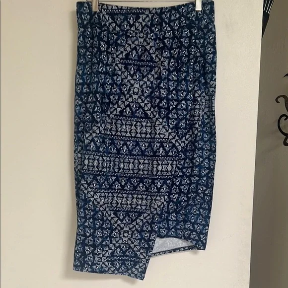 DKNY Jeans Navy and White Patterned Wrap Style Asymmetric Skirt M