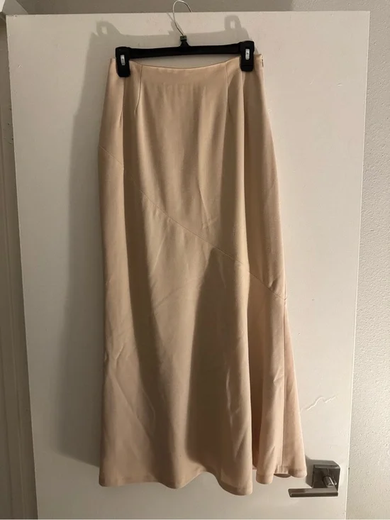 NWT Marisa Minicucci 100% Wool Elegant Cream Maxi Skirt Diagonal Paneling Size 6